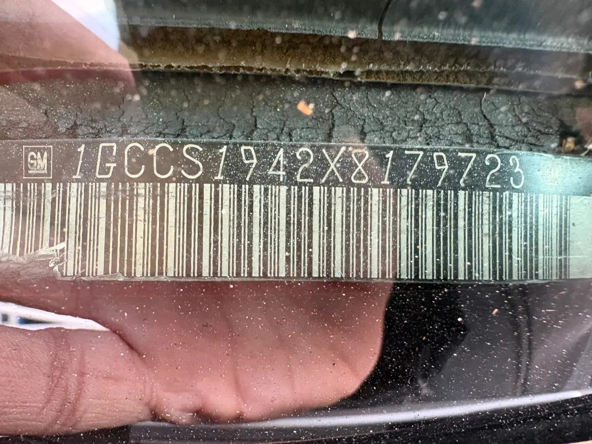 Vehicle photo 23