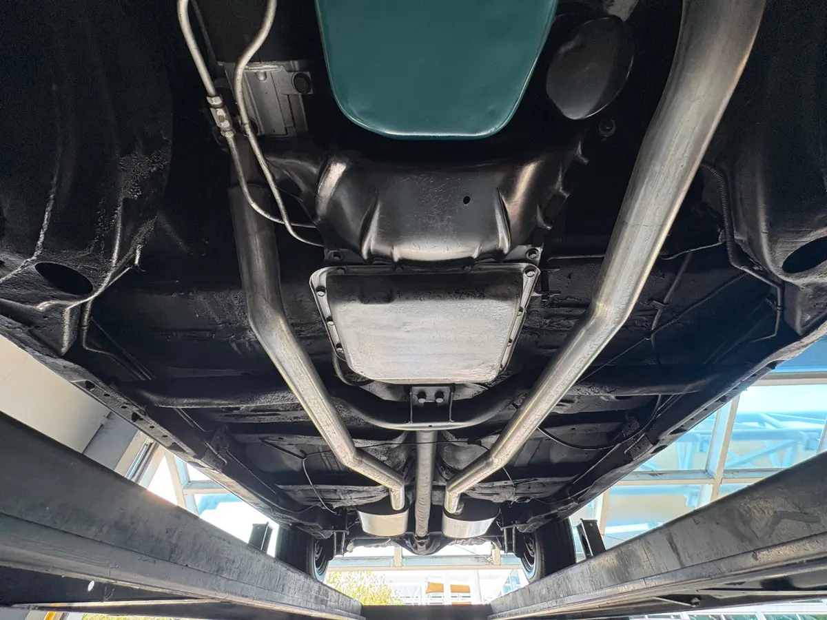 Vehicle photo 58