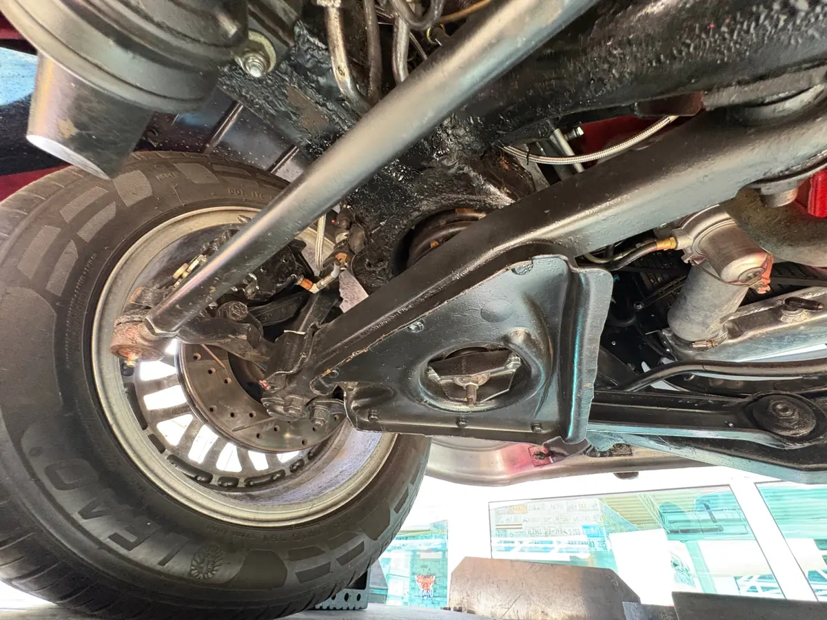Vehicle photo 50