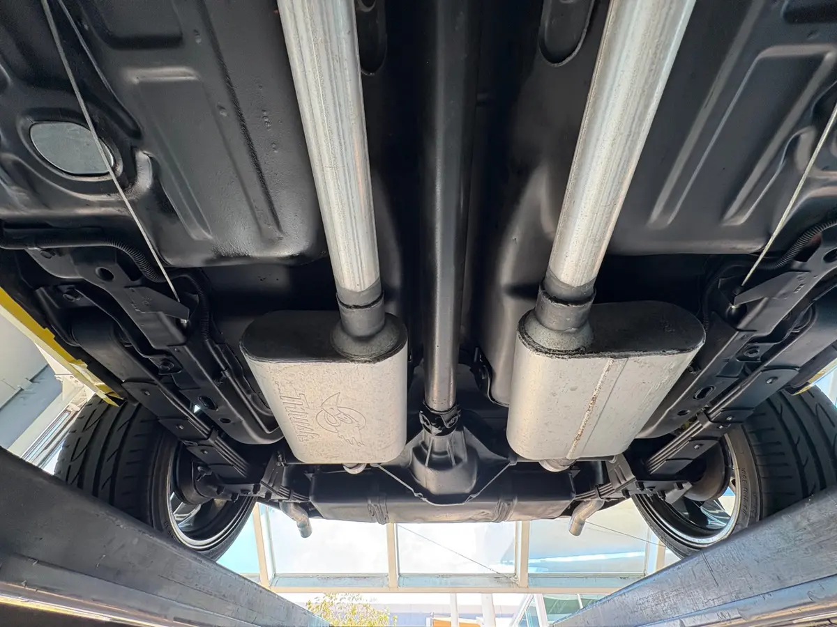 Vehicle photo 53