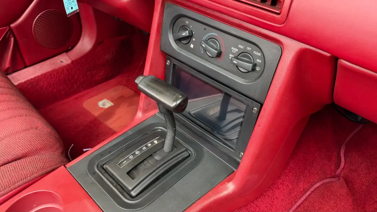Vehicle photo 47