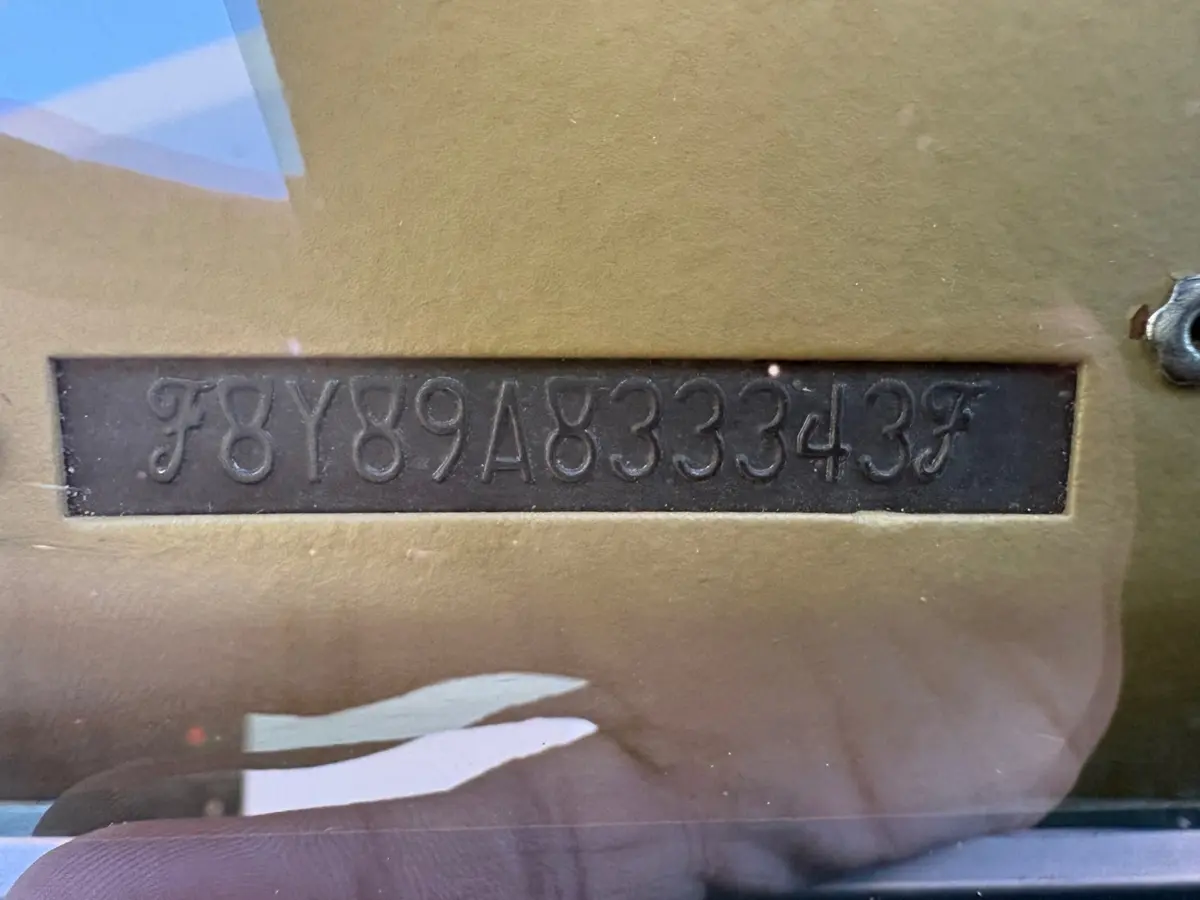 Vehicle photo 25