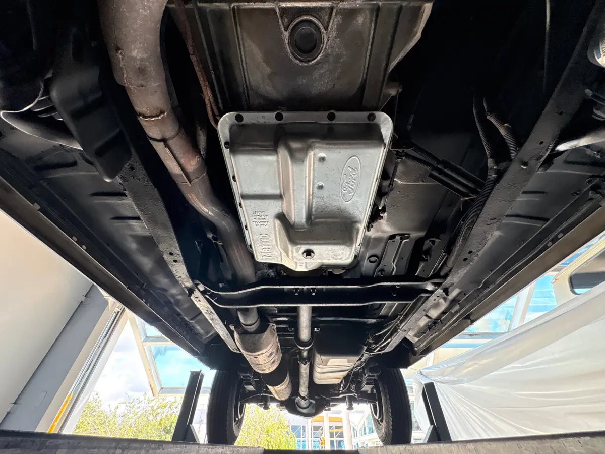 Vehicle photo 53