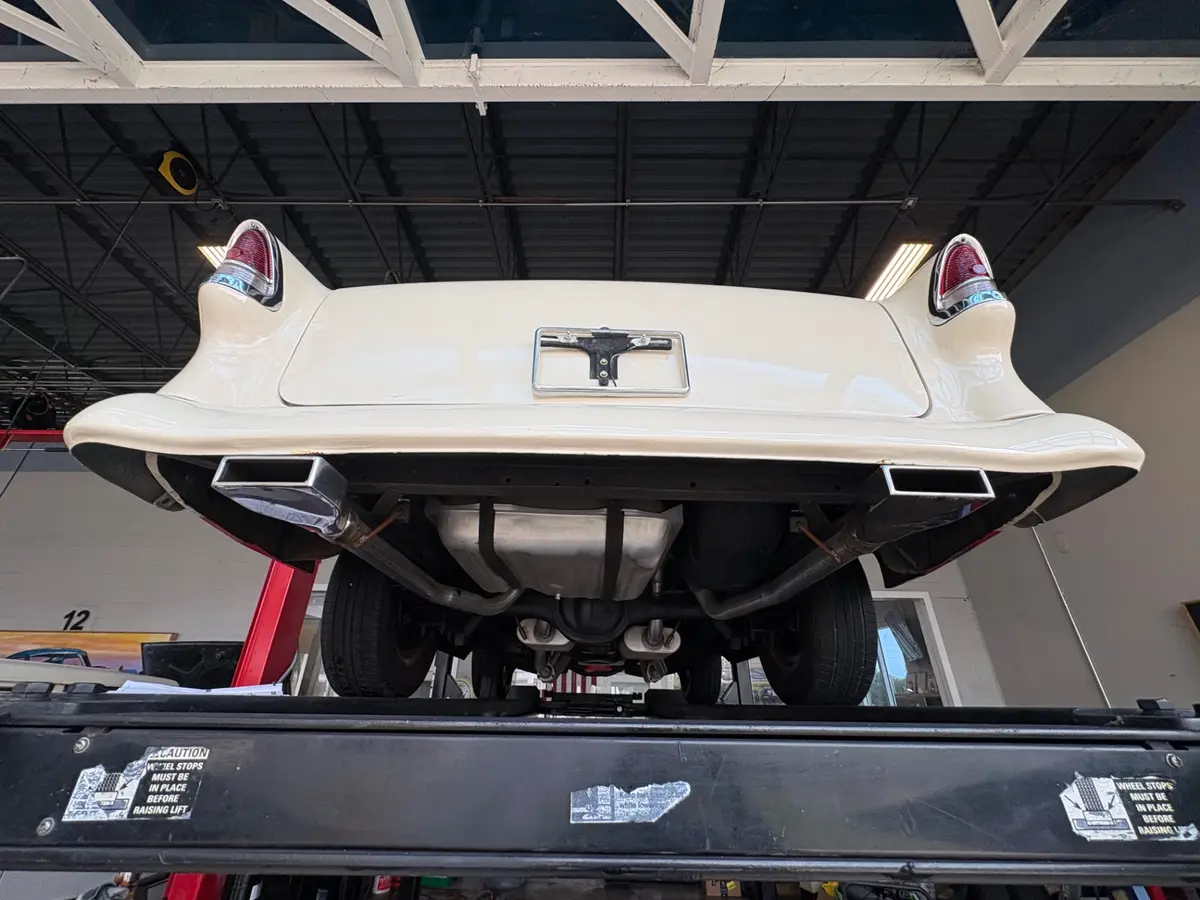 Vehicle photo 42