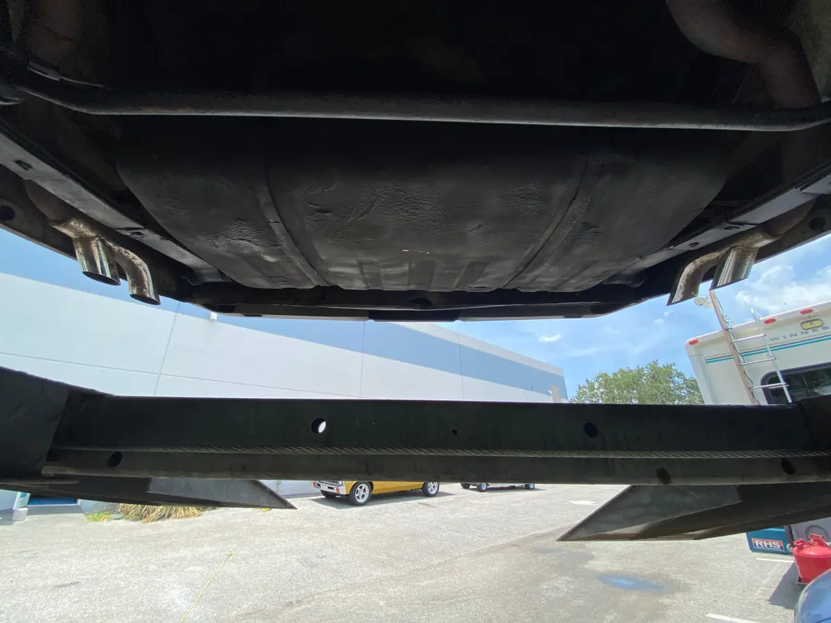 Vehicle photo 40