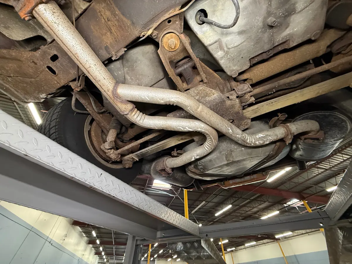 Vehicle photo 35