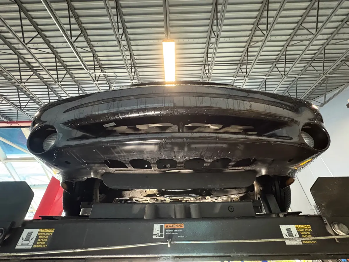 Vehicle photo 57