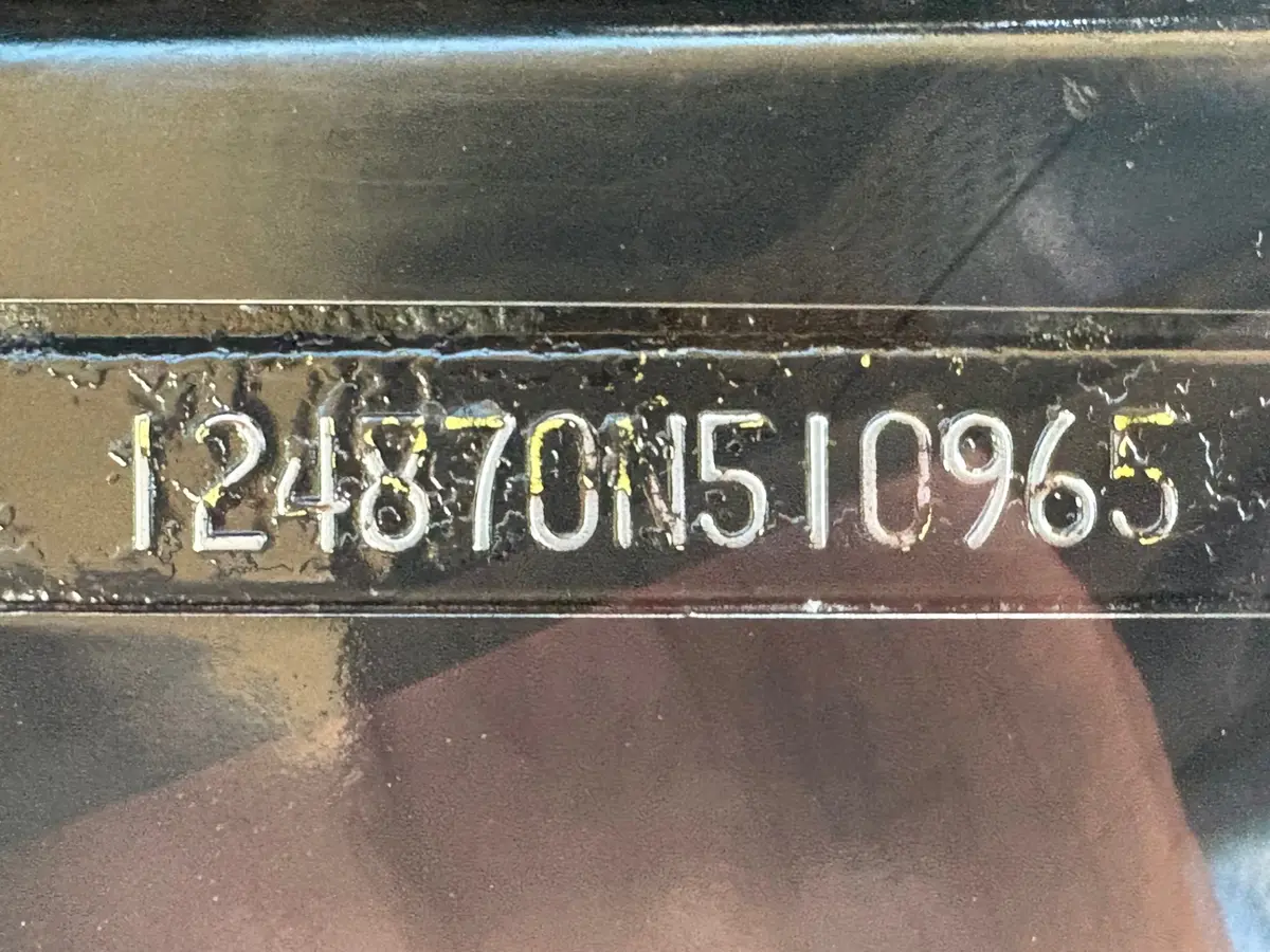 Vehicle photo 22