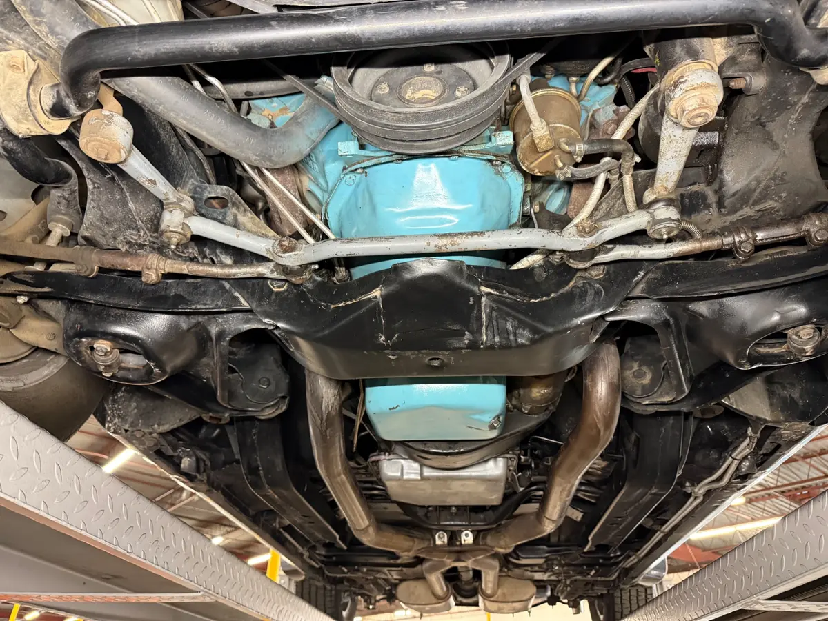 Vehicle photo 57