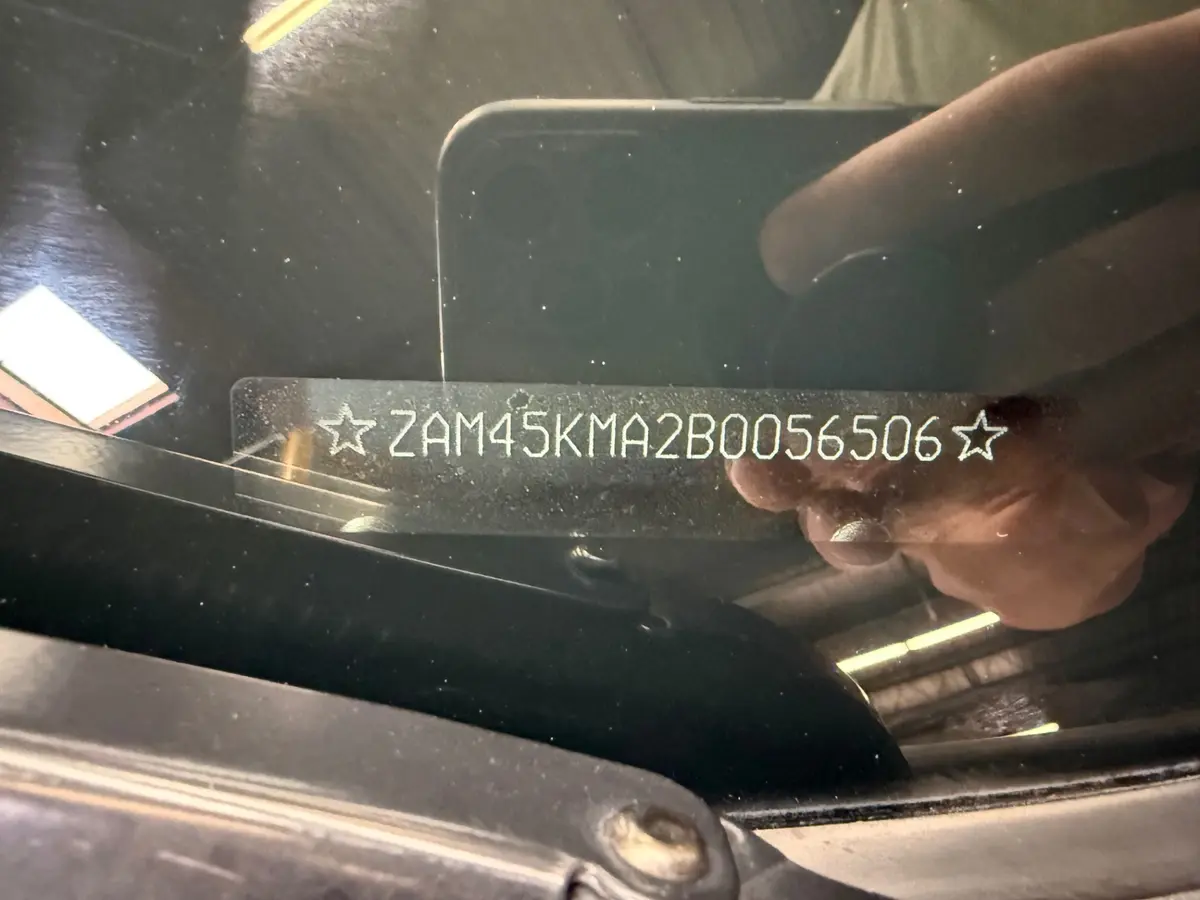 Vehicle photo 15
