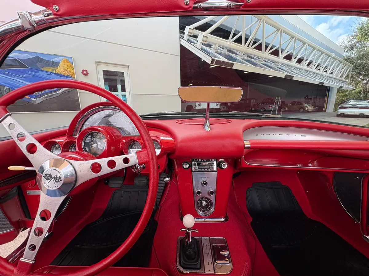 Vehicle photo 41