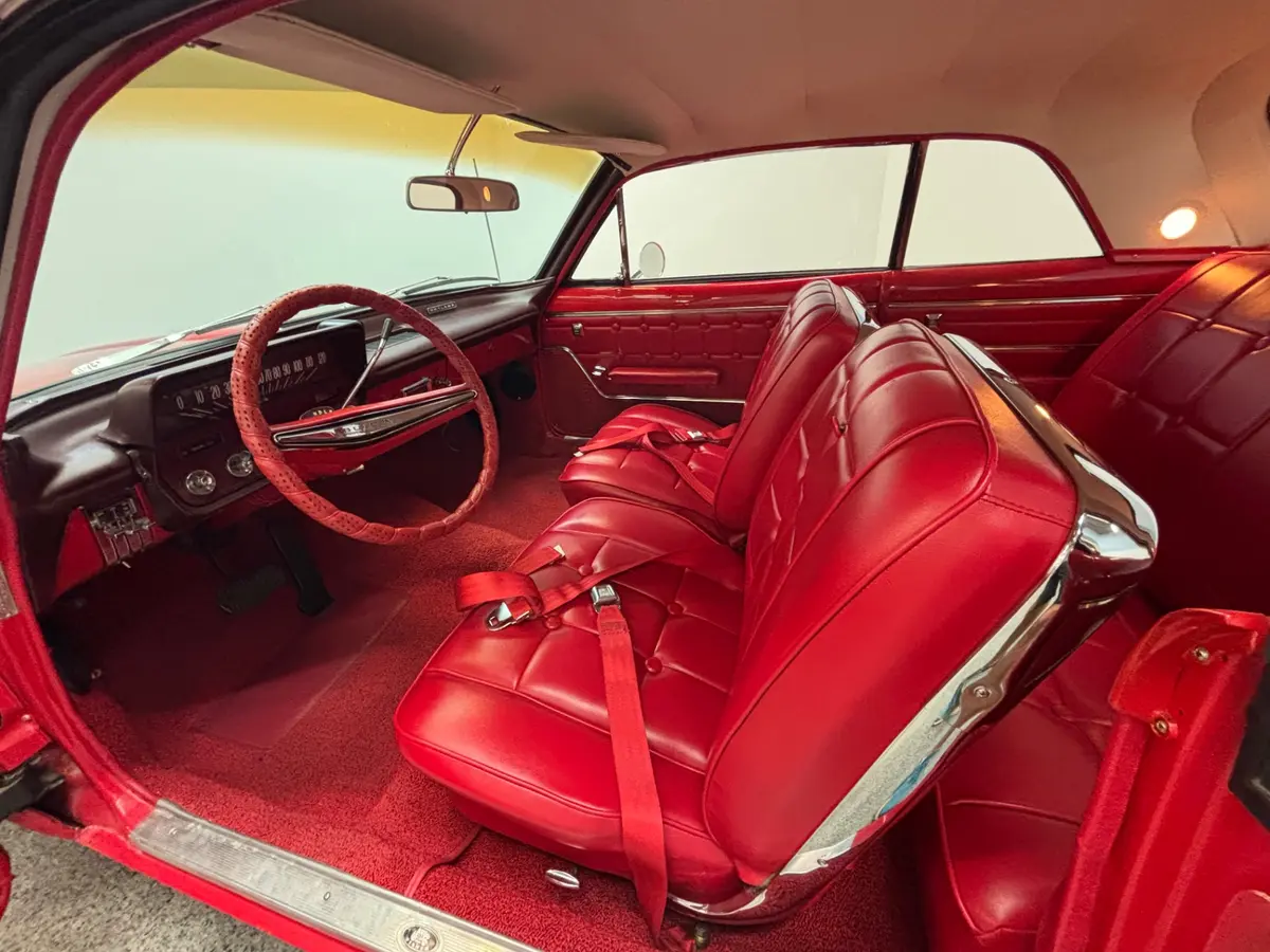 Vehicle photo 21