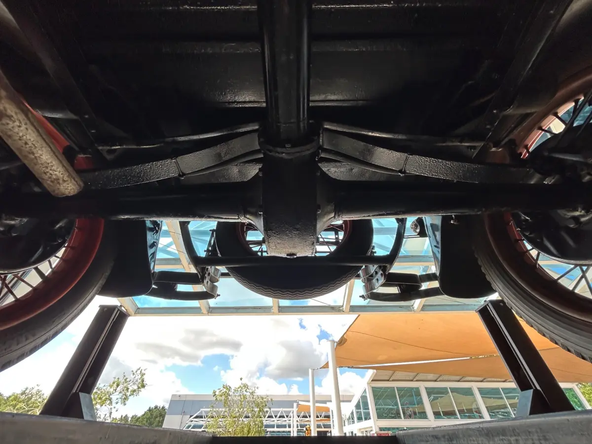 Vehicle photo 51