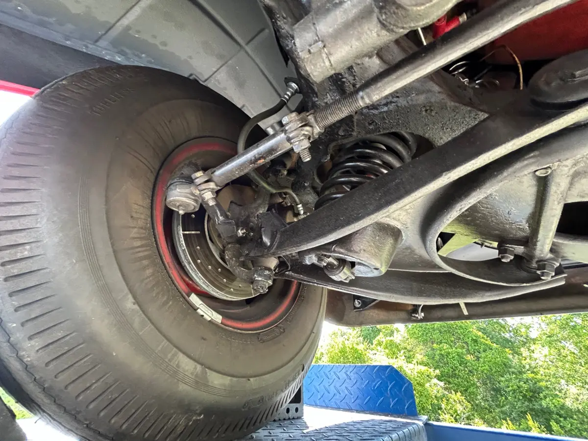 Vehicle photo 36
