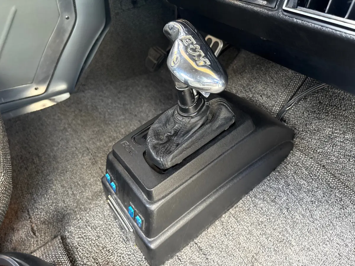 Vehicle photo 40