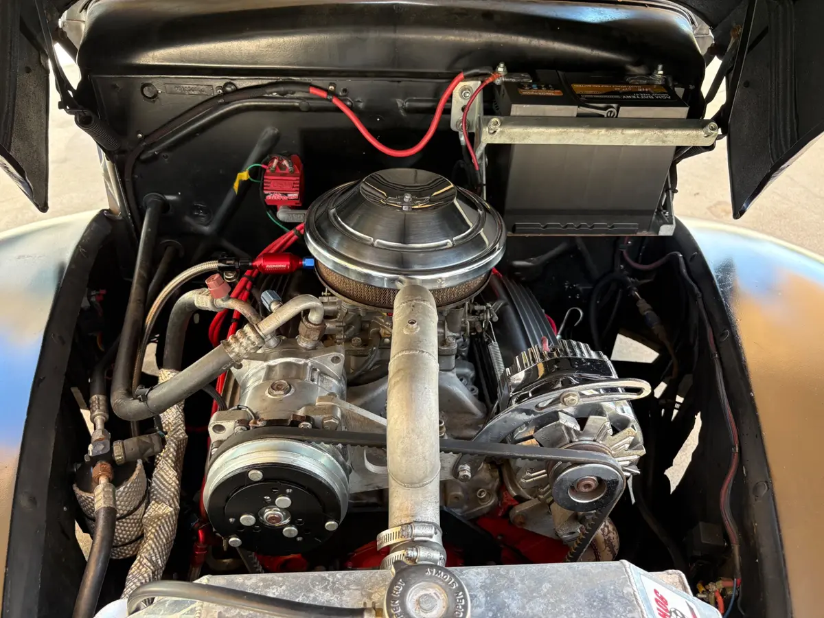 Vehicle photo 27