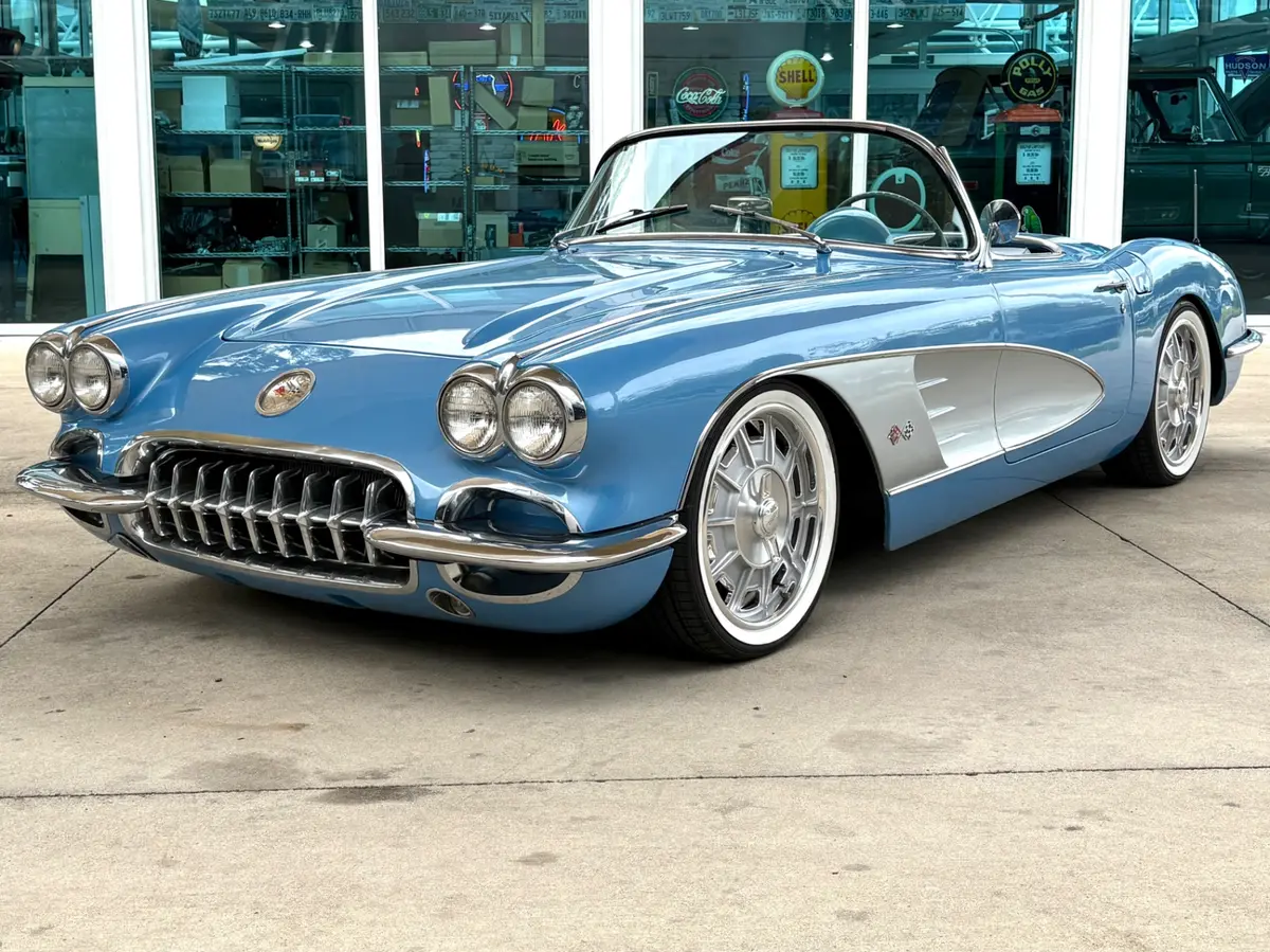 Vehicle photo 1