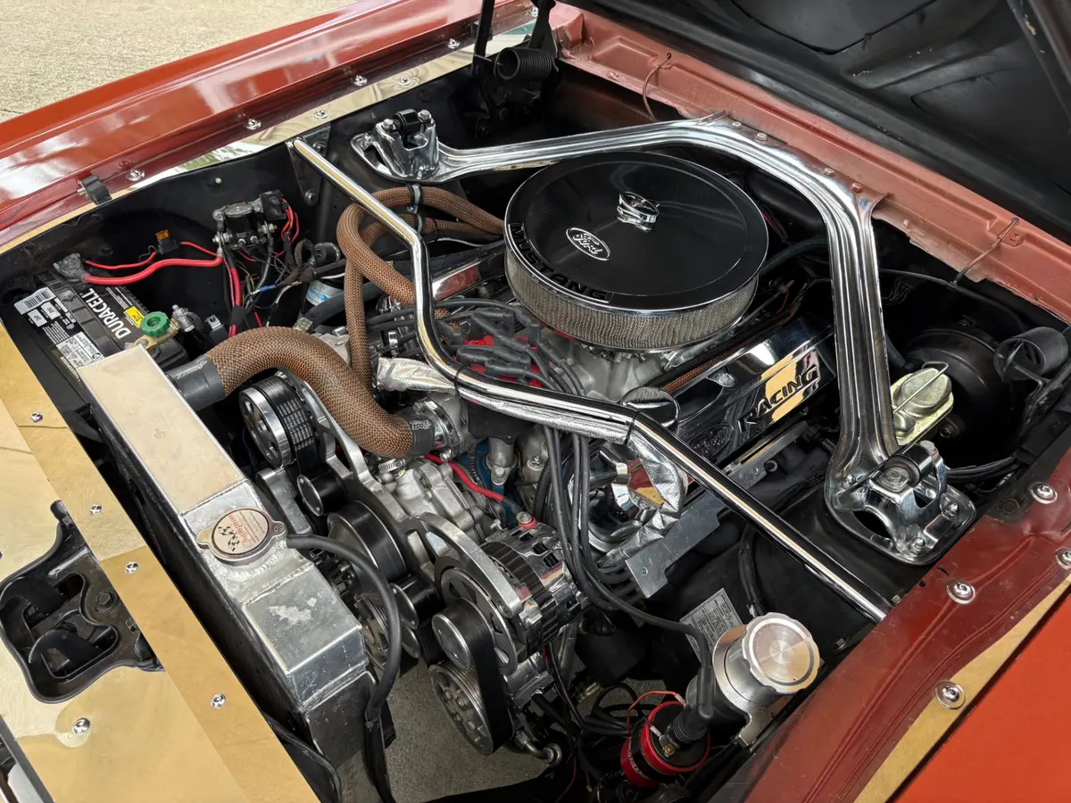 Vehicle photo 35