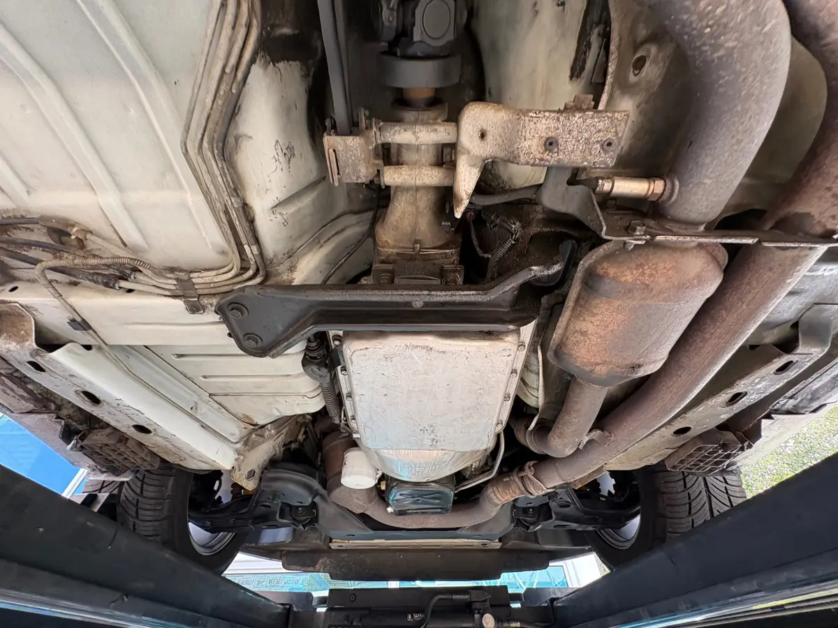 Vehicle photo 51