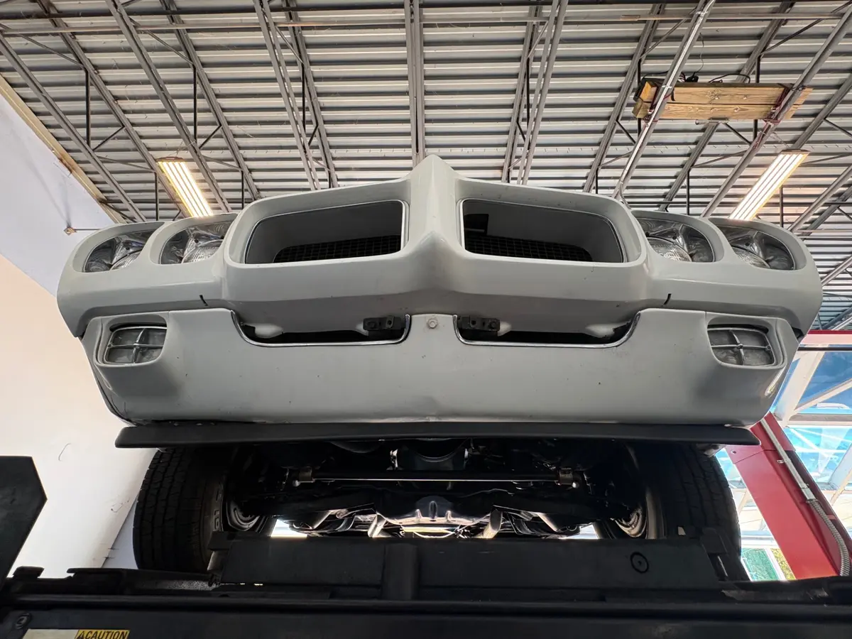 Vehicle photo 57