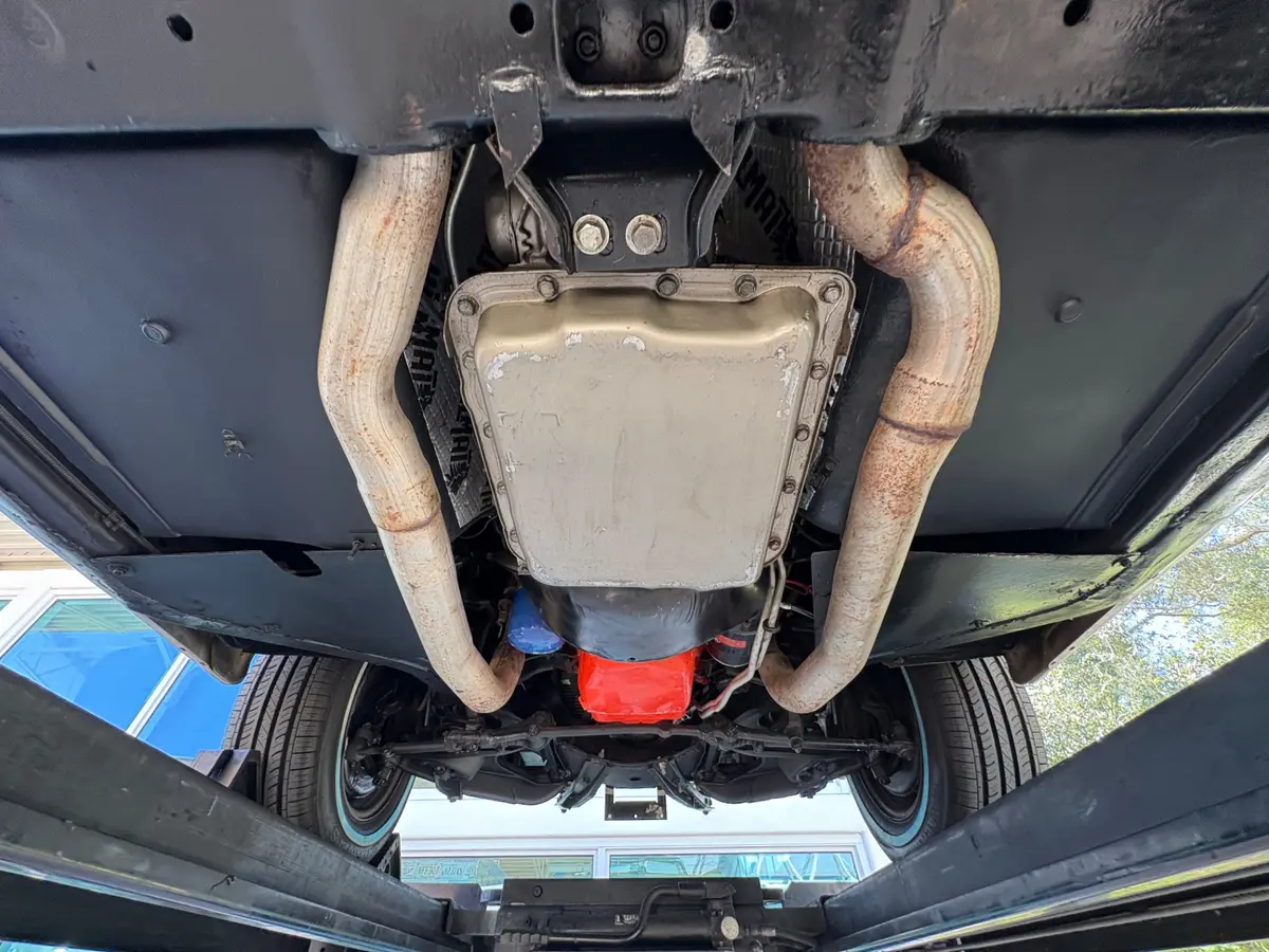 Vehicle photo 59
