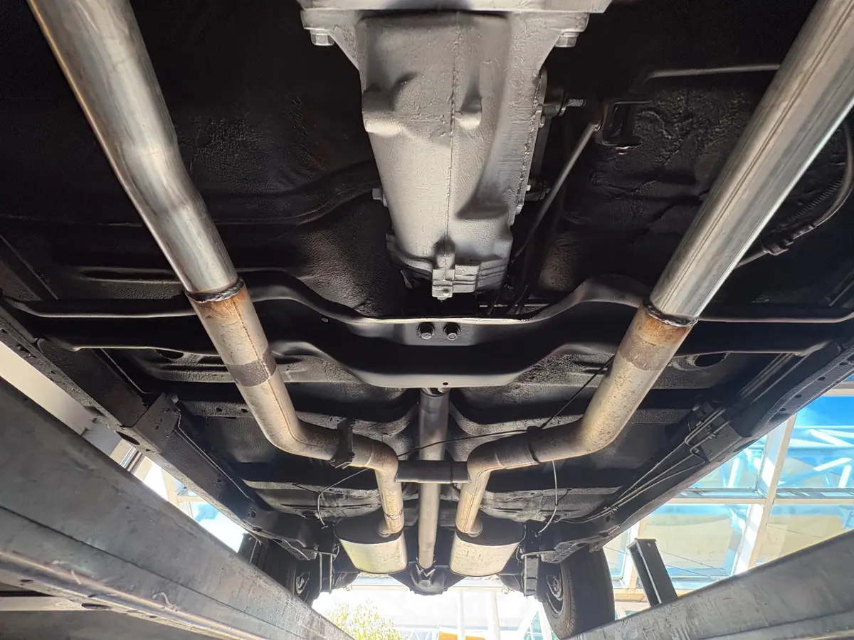 Vehicle photo 61
