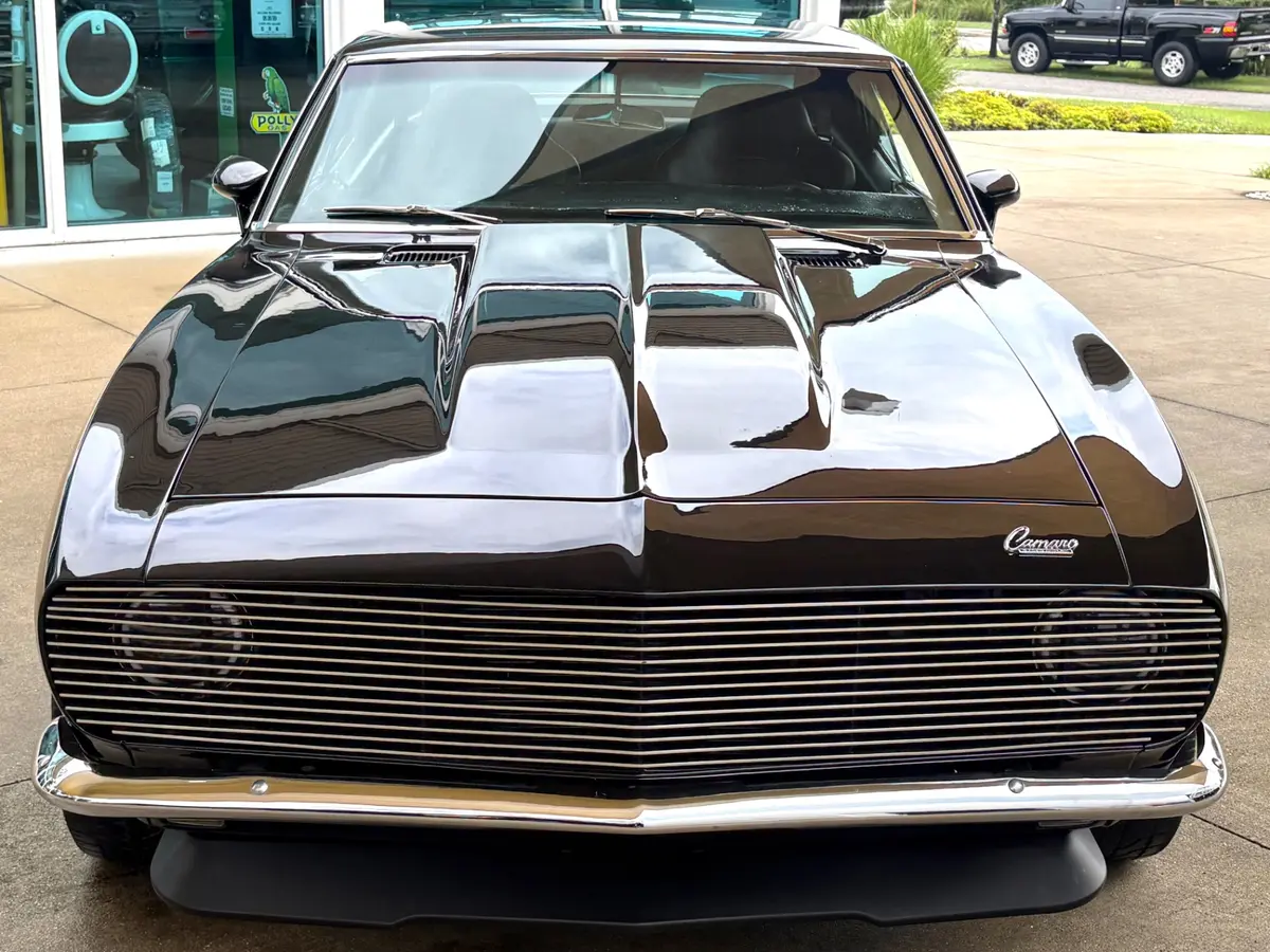 Vehicle photo 3