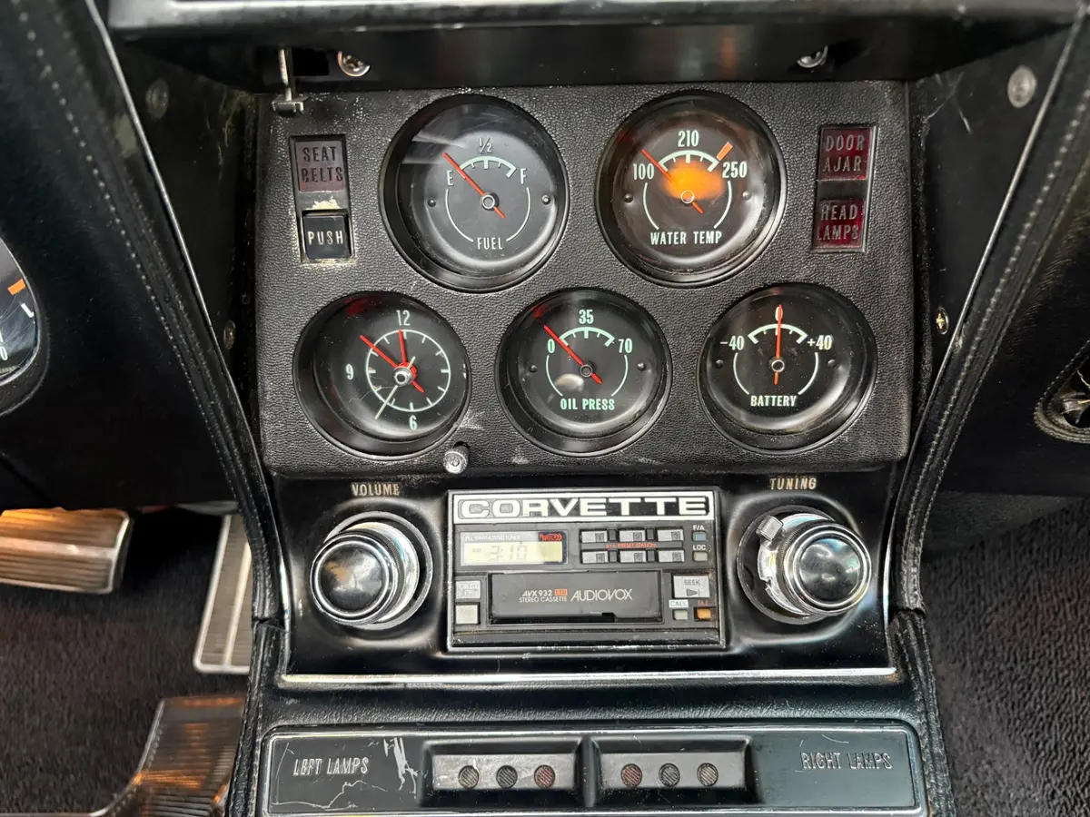 Vehicle photo 49