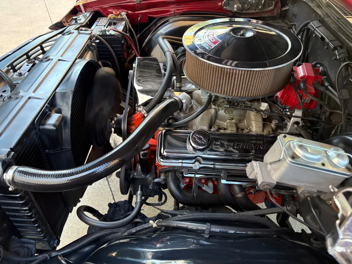 Vehicle photo 34