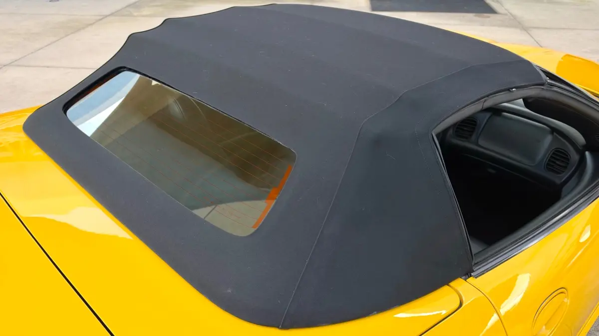 Vehicle photo 25