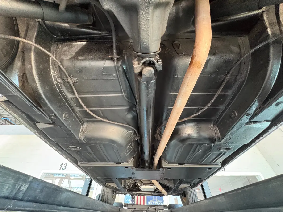 Vehicle photo 46