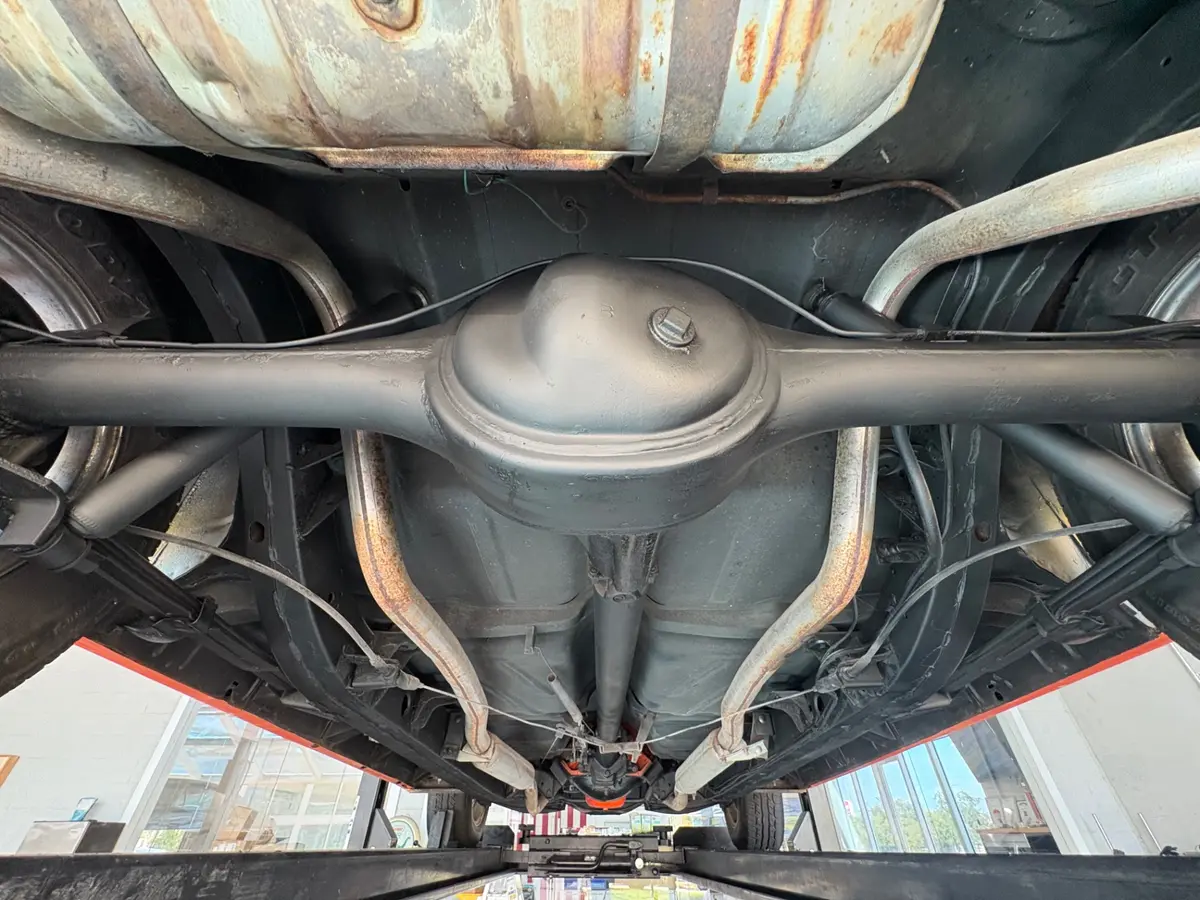 Vehicle photo 45