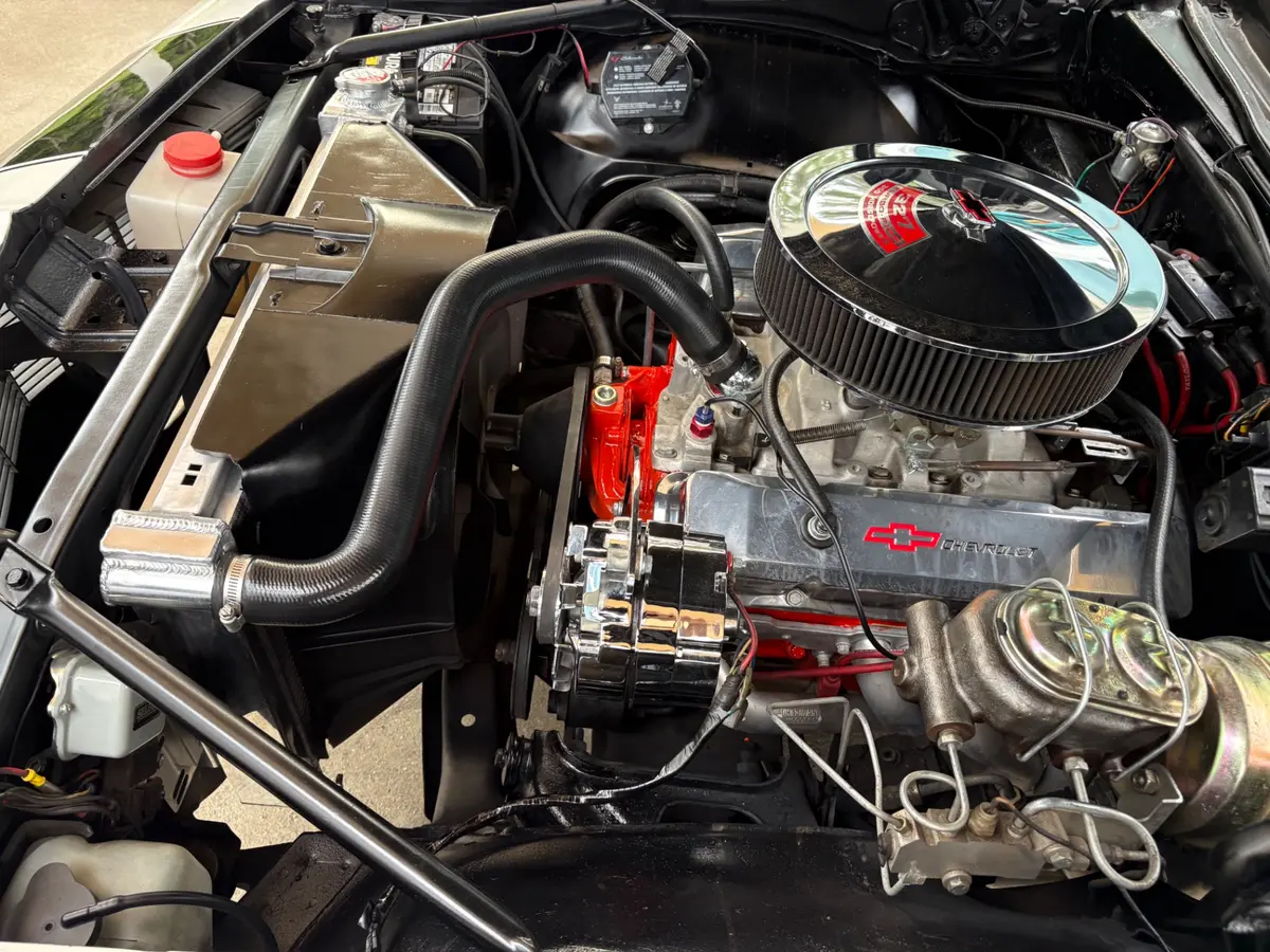 Vehicle photo 37