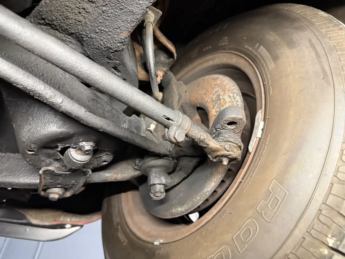 Vehicle photo 63