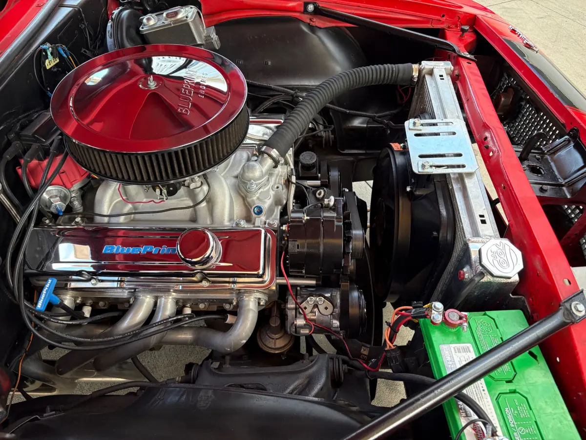 Vehicle photo 27
