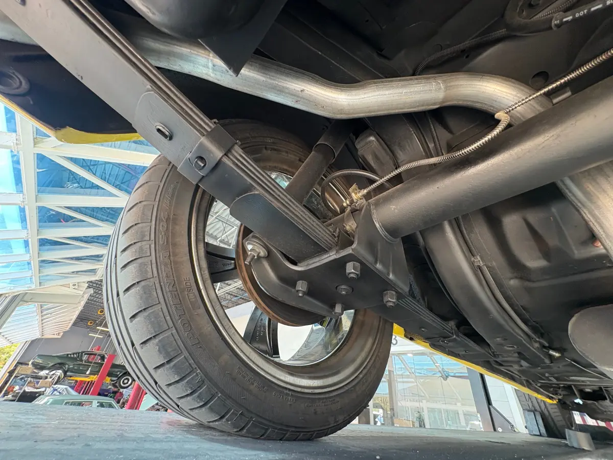 Vehicle photo 42