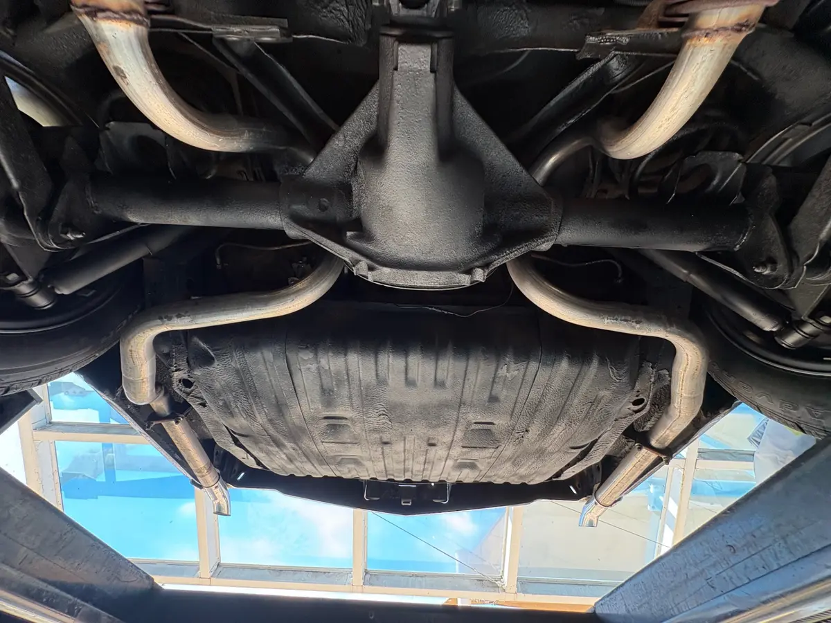 Vehicle photo 62
