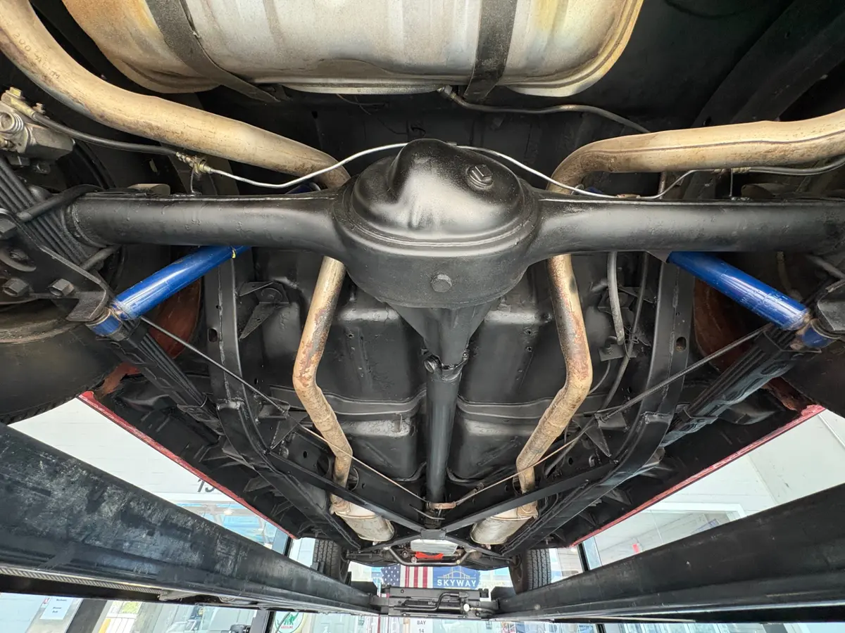 Vehicle photo 47