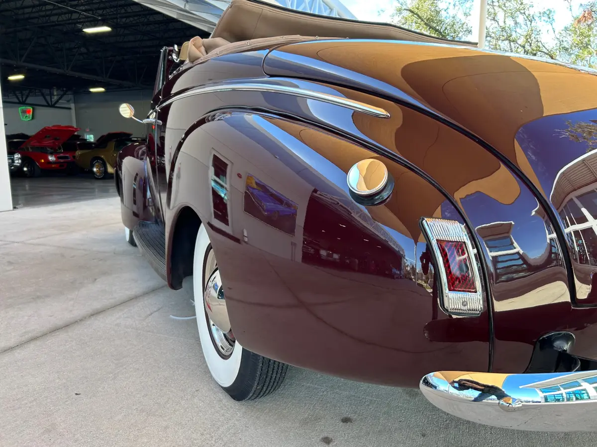 Vehicle photo 16