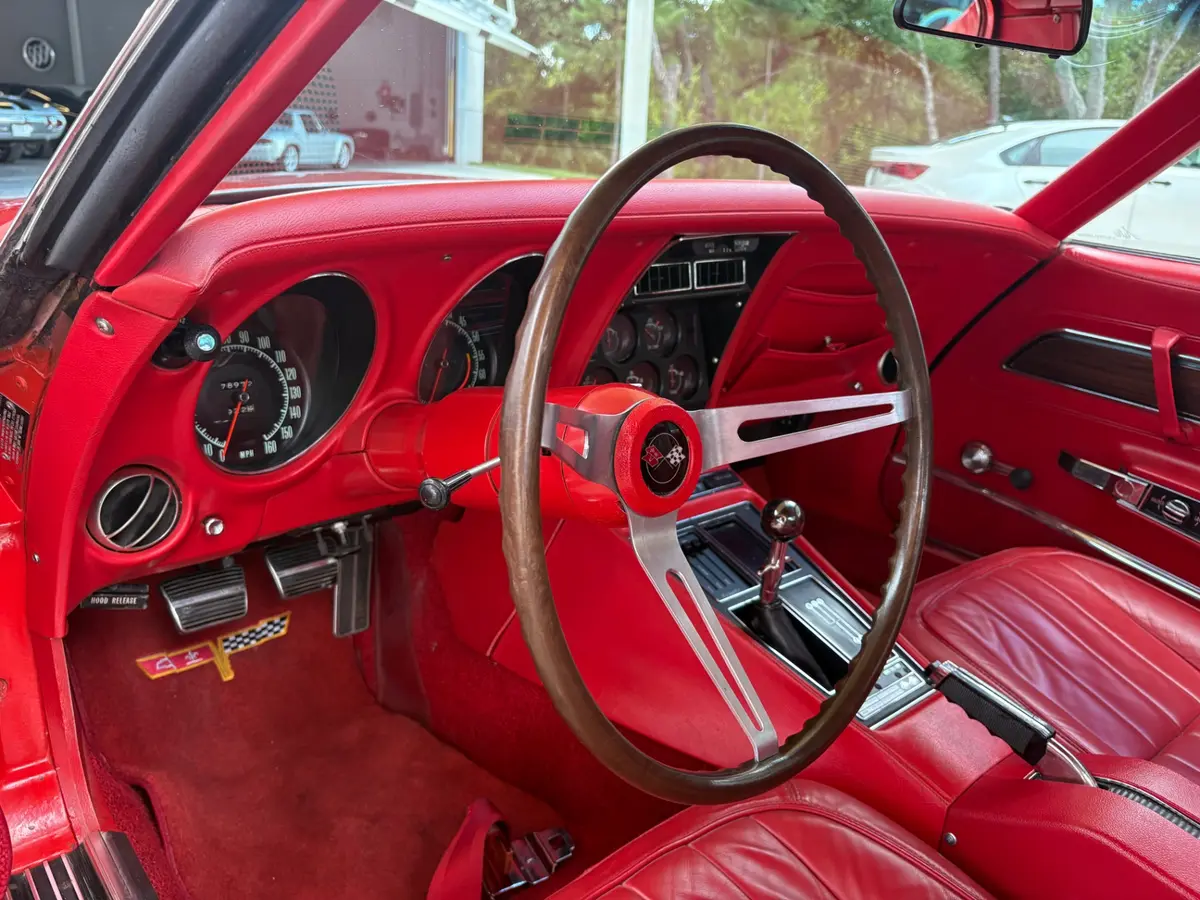 Vehicle photo 36