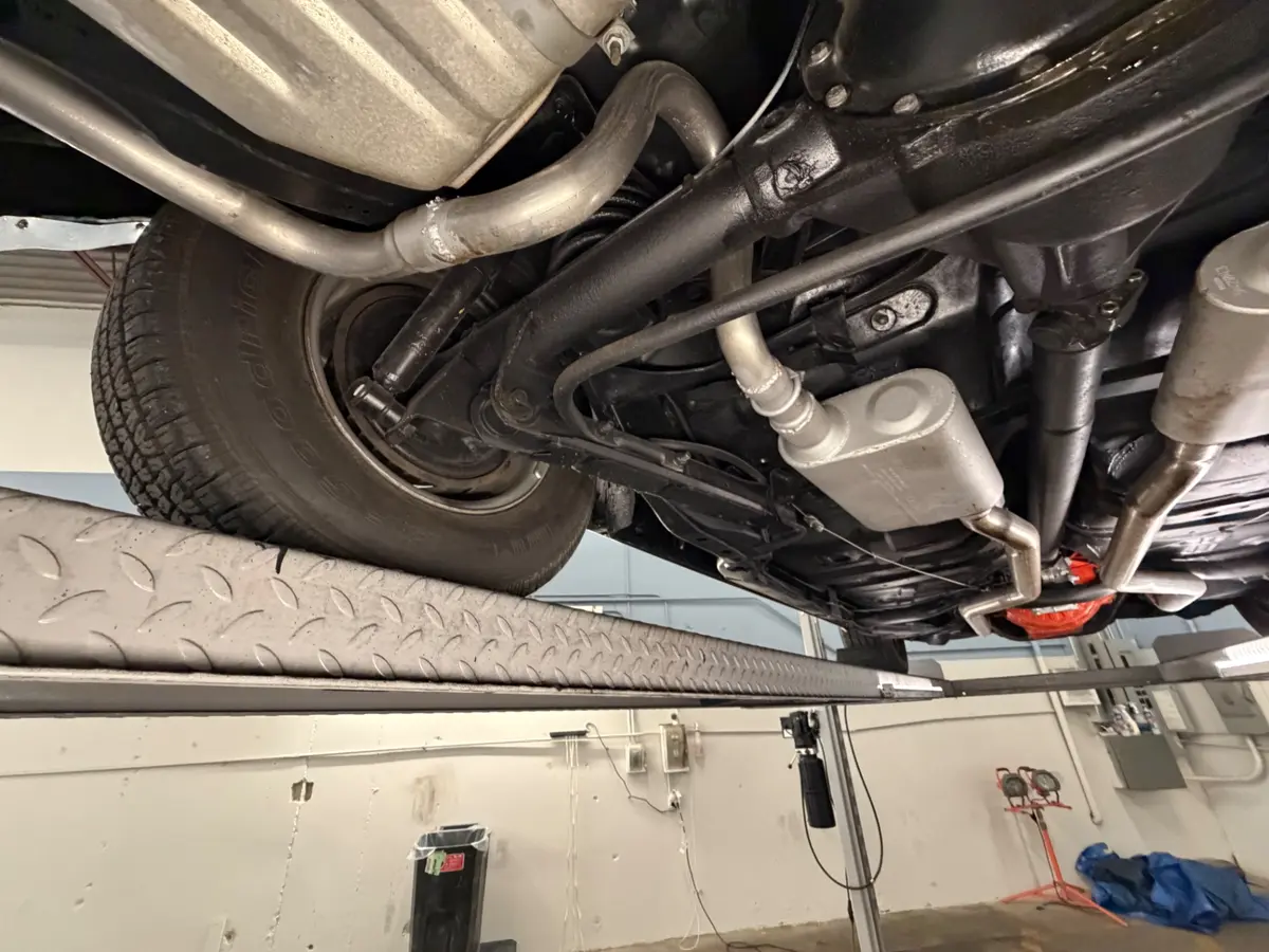 Vehicle photo 124