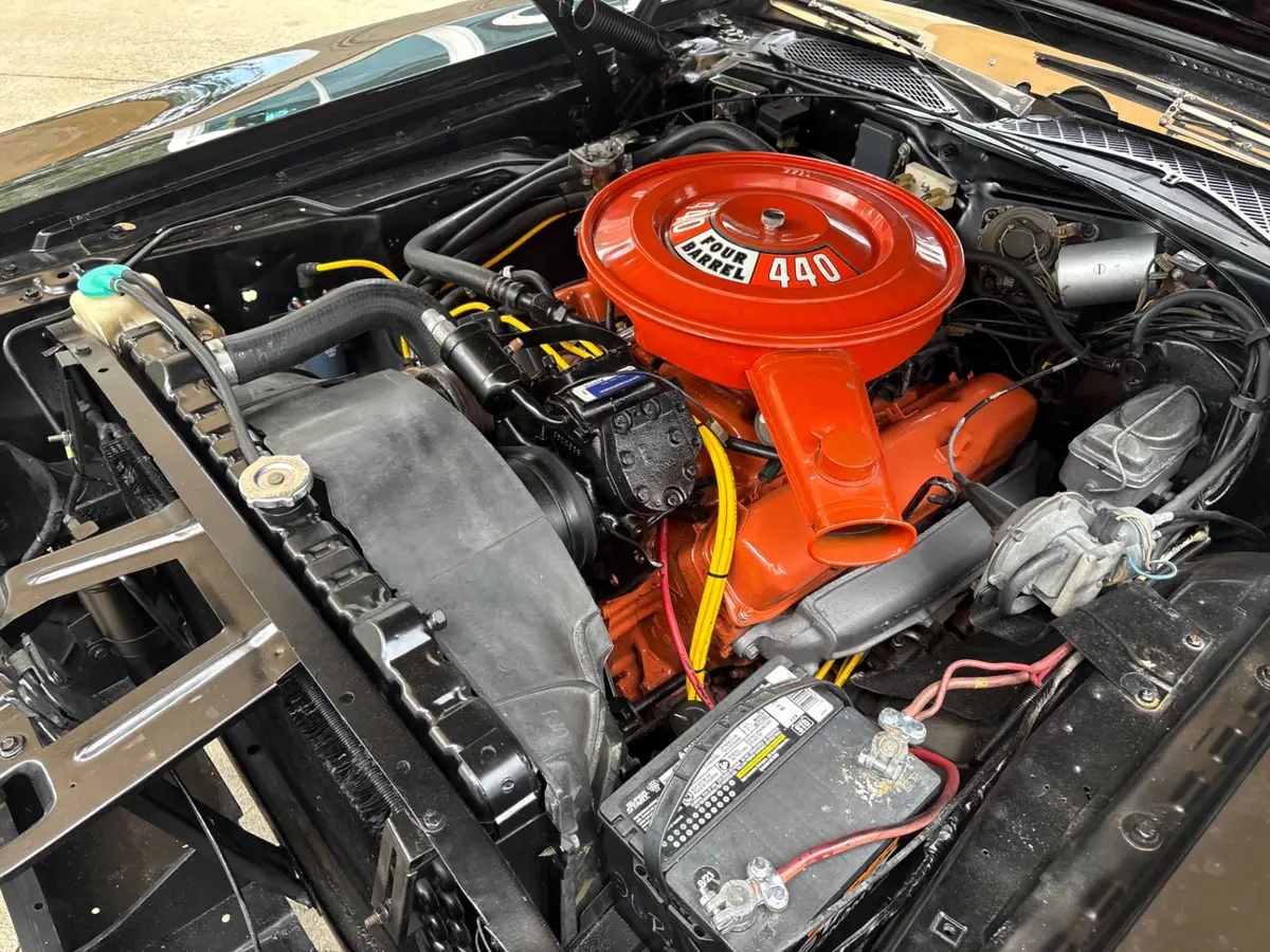 Vehicle photo 27