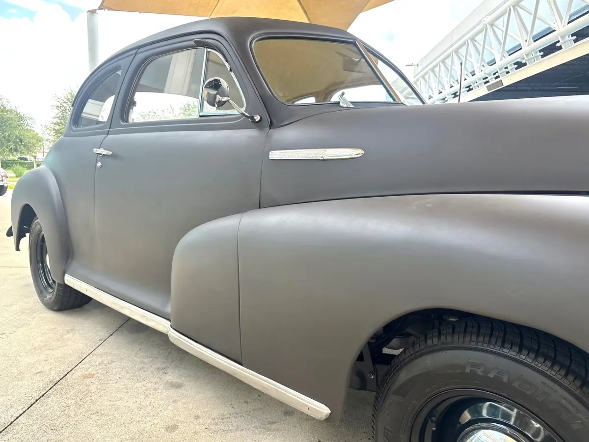 Vehicle photo 18
