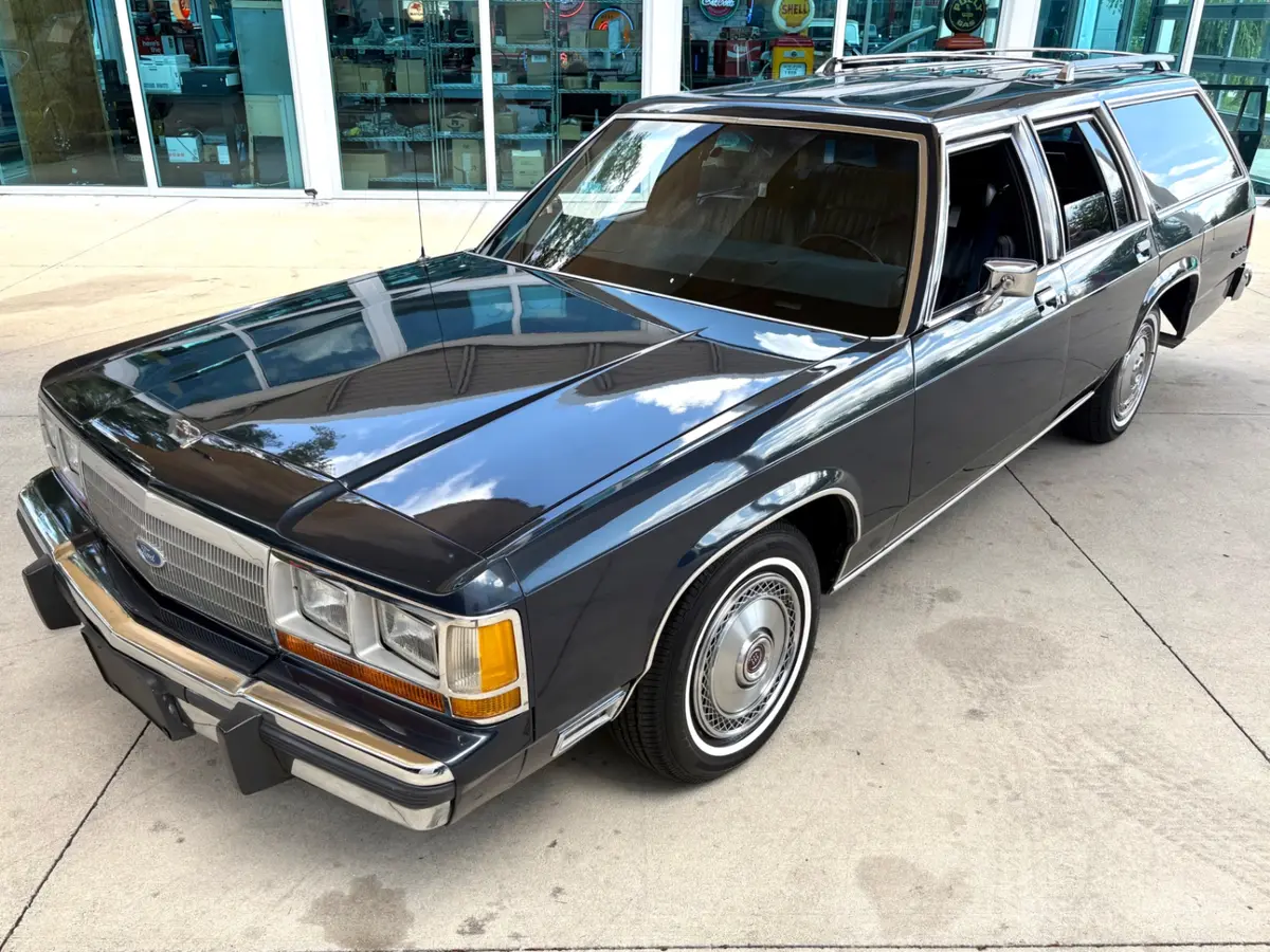 Vehicle photo 20