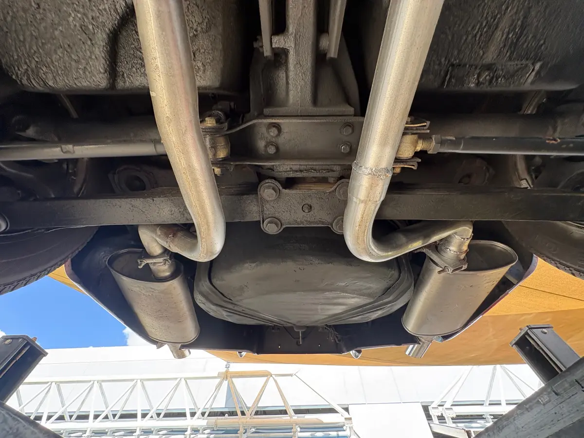 Vehicle photo 58