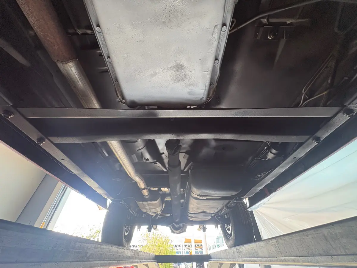 Vehicle photo 49