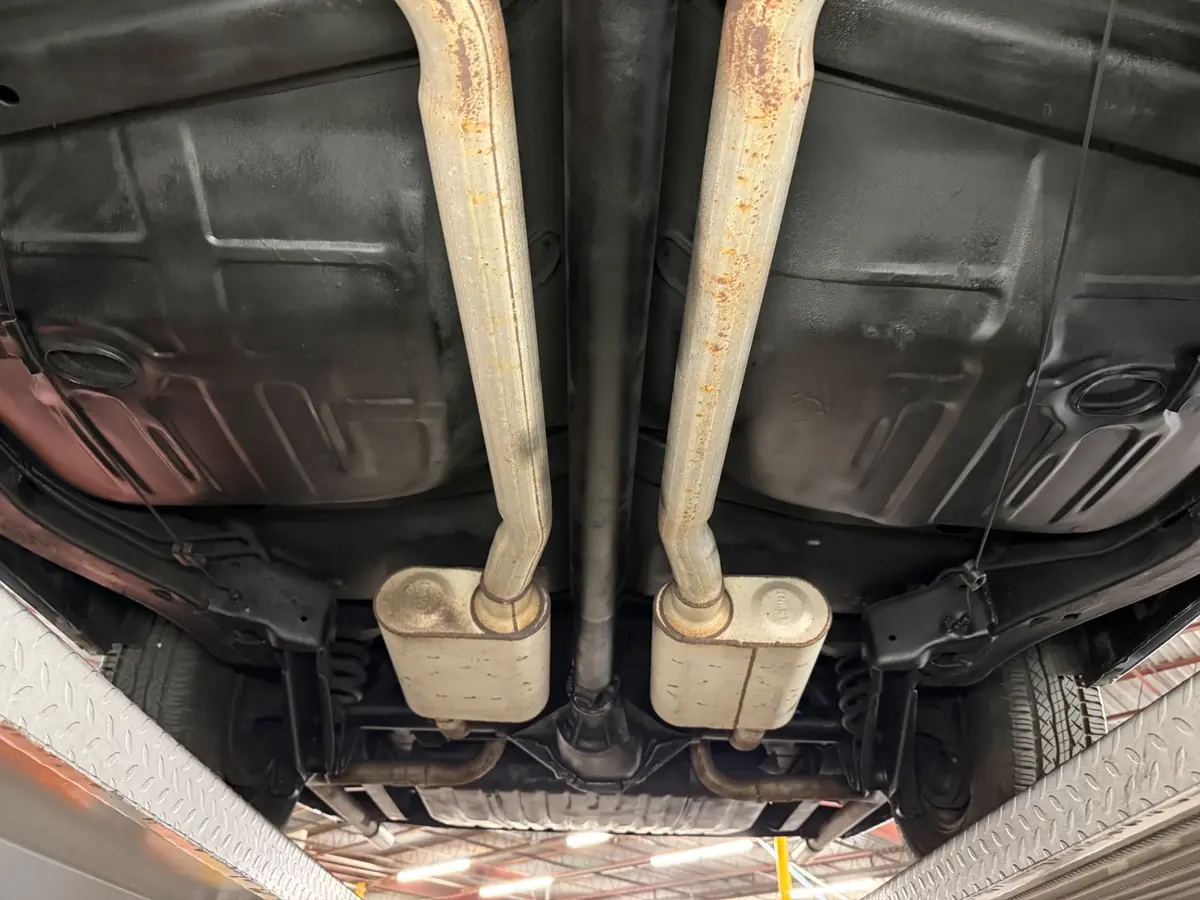 Vehicle photo 42