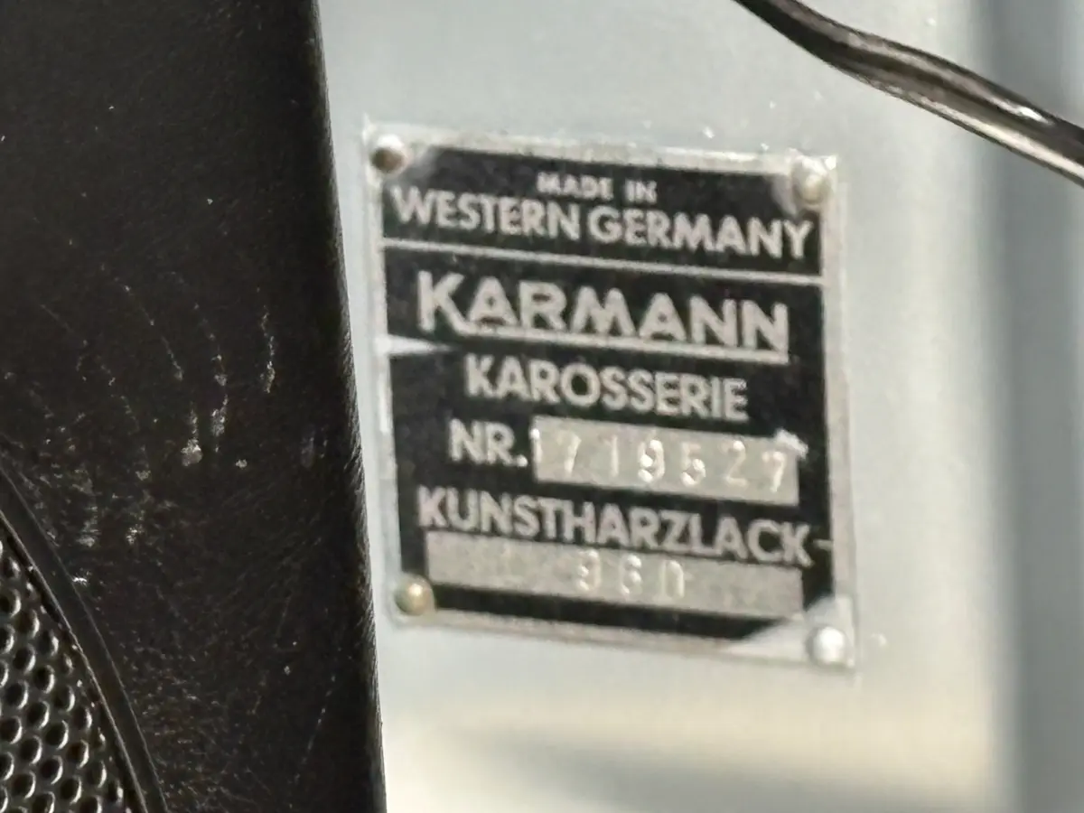 Vehicle photo 24