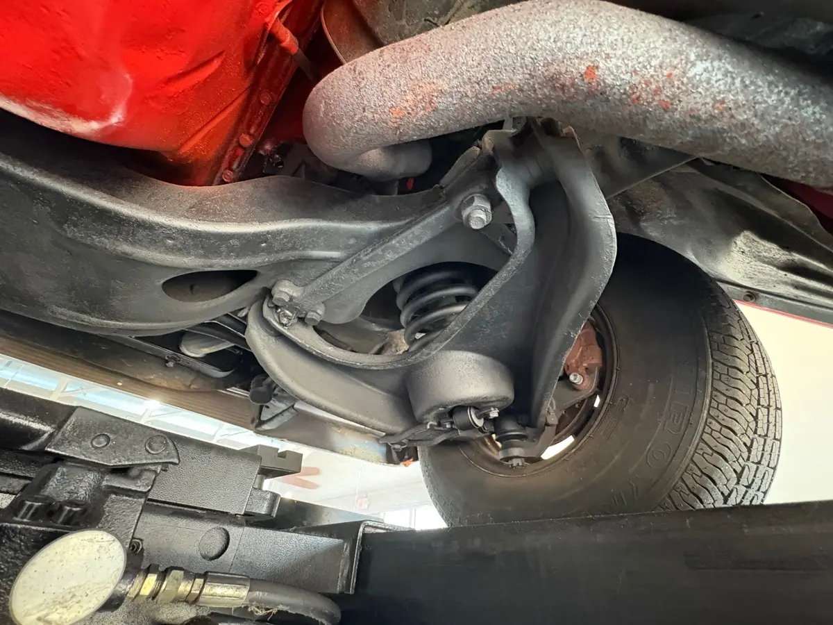Vehicle photo 51