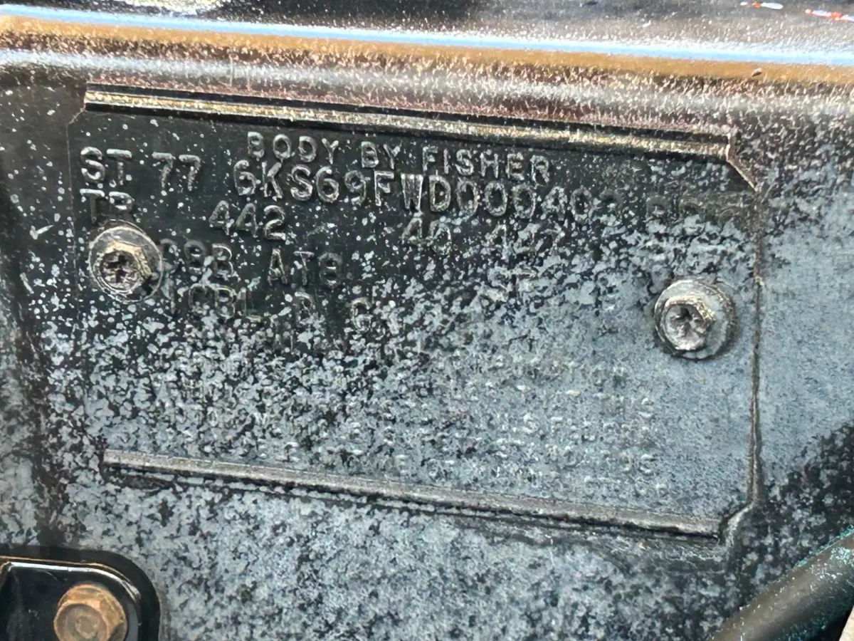 Vehicle photo 22